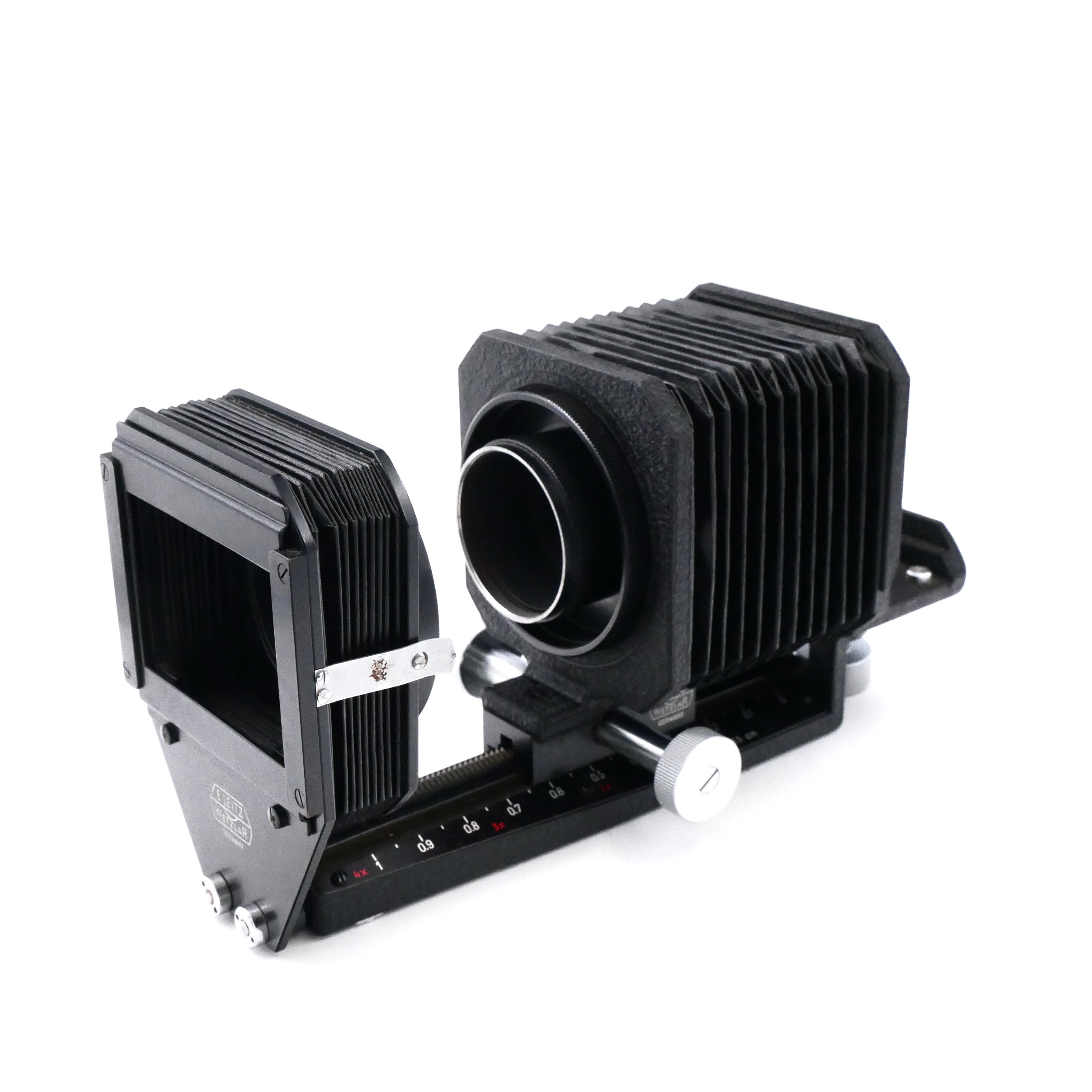 S-H-6LXN8L_3.jpg - Leitz UXOOR Universal Focusing Bellows - Image 1