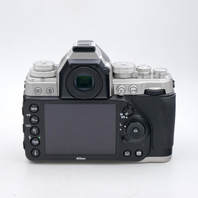 S-H-6UWAXL_2.jpg - Nikon DF Body - 27K Frames