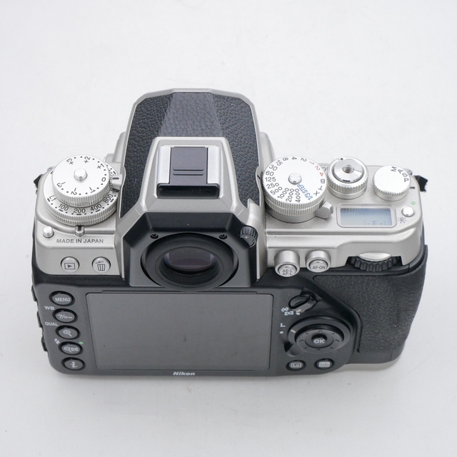 S-H-6UWAXL_3.jpg - Nikon DF Body - 27K Frames