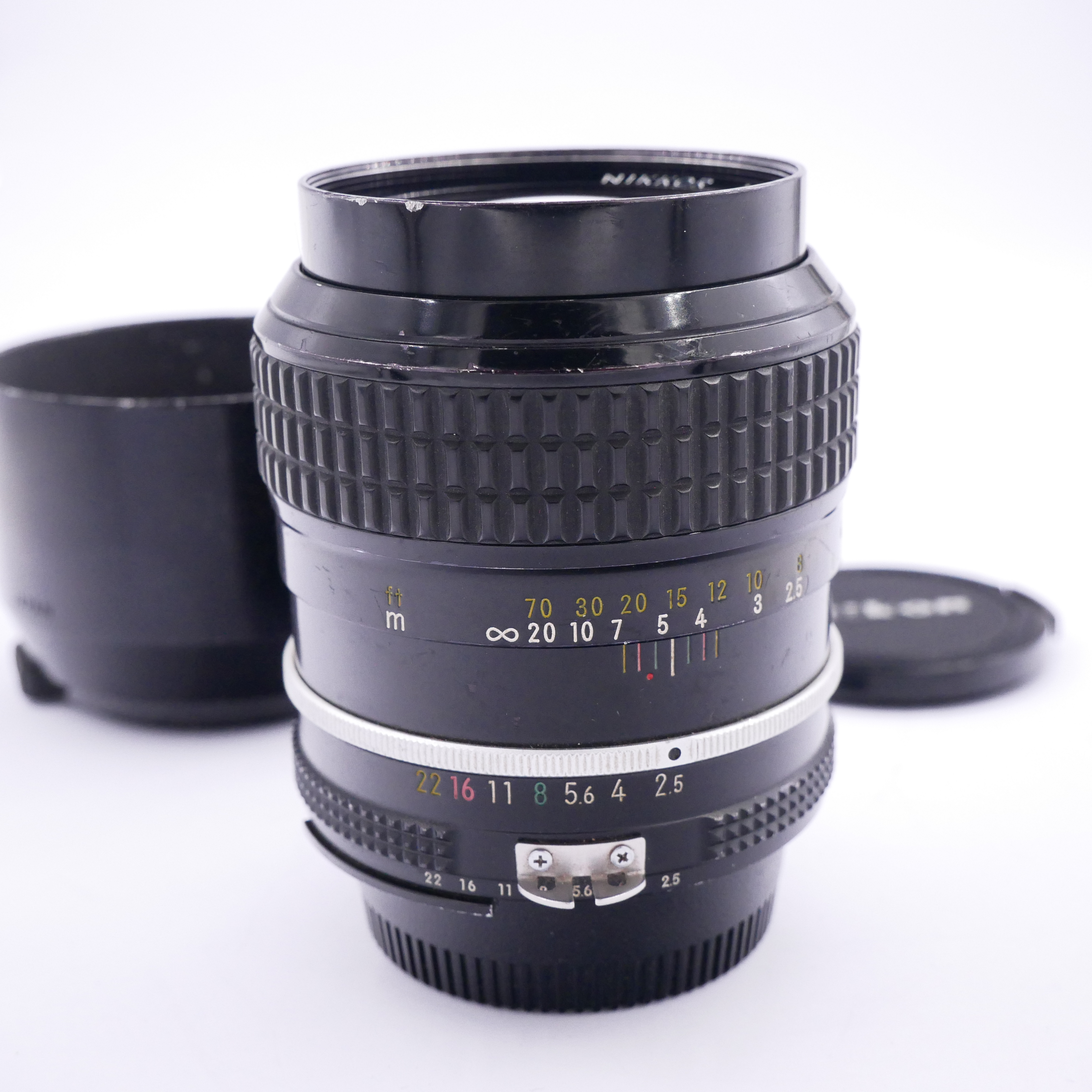 Nikon AIS 105mm F2.5 Lens - Best Available Image