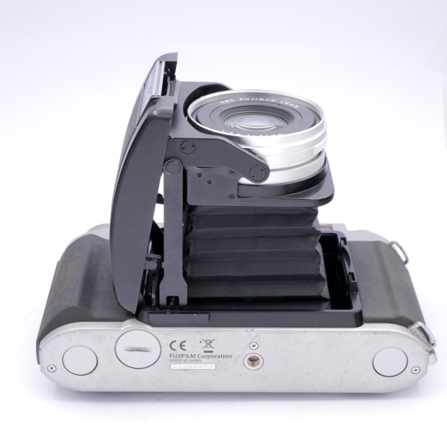 S-H-7CB19_4.jpg - Fujifilm GF670 Professional - Image 4