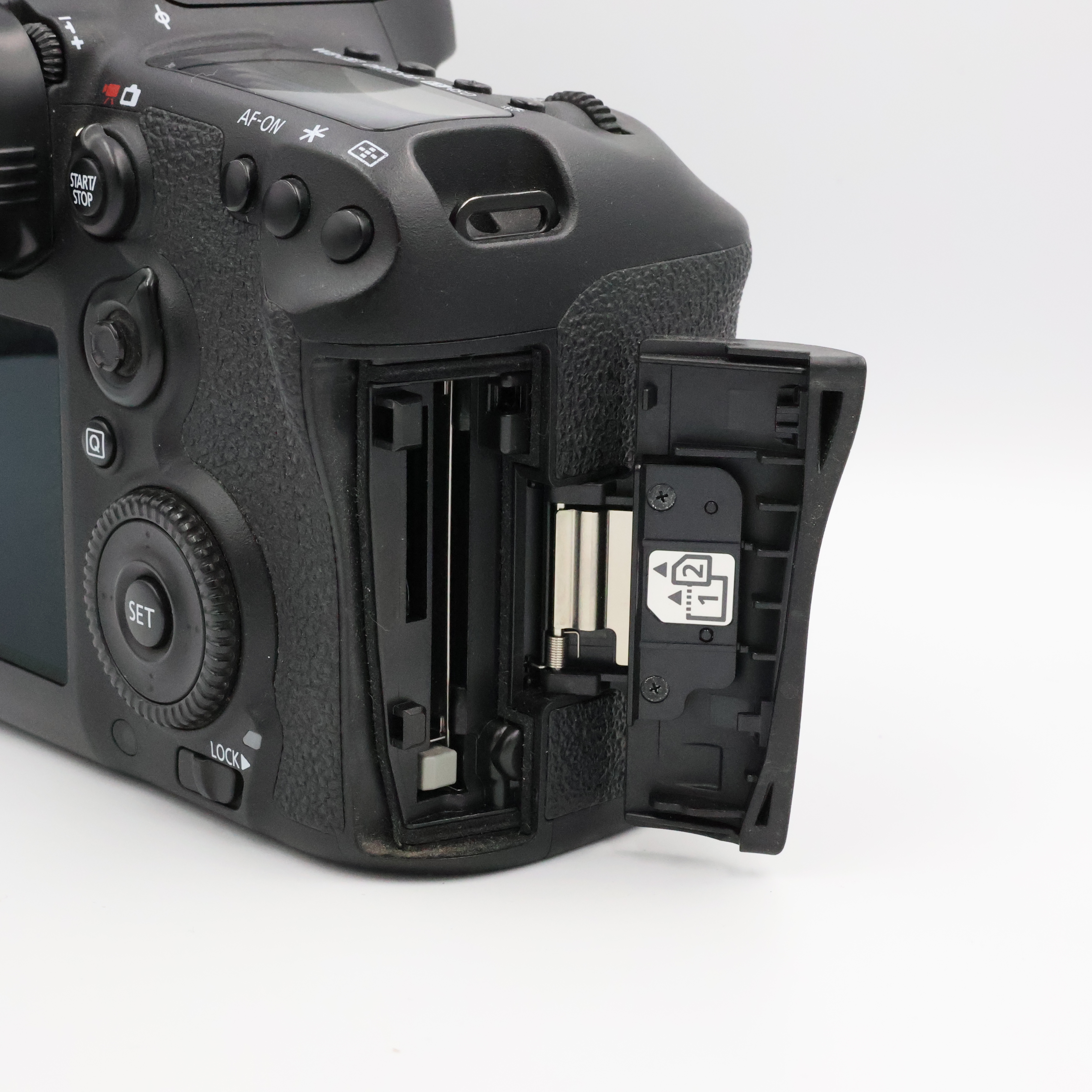 S-H-7D8AVD_5.jpg - Canon 7D II + BG-E16 Battery Grip - Image 4