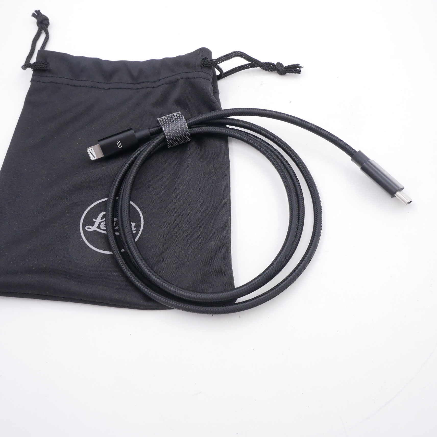 Best image for Leica USB-C to Thunderbolt