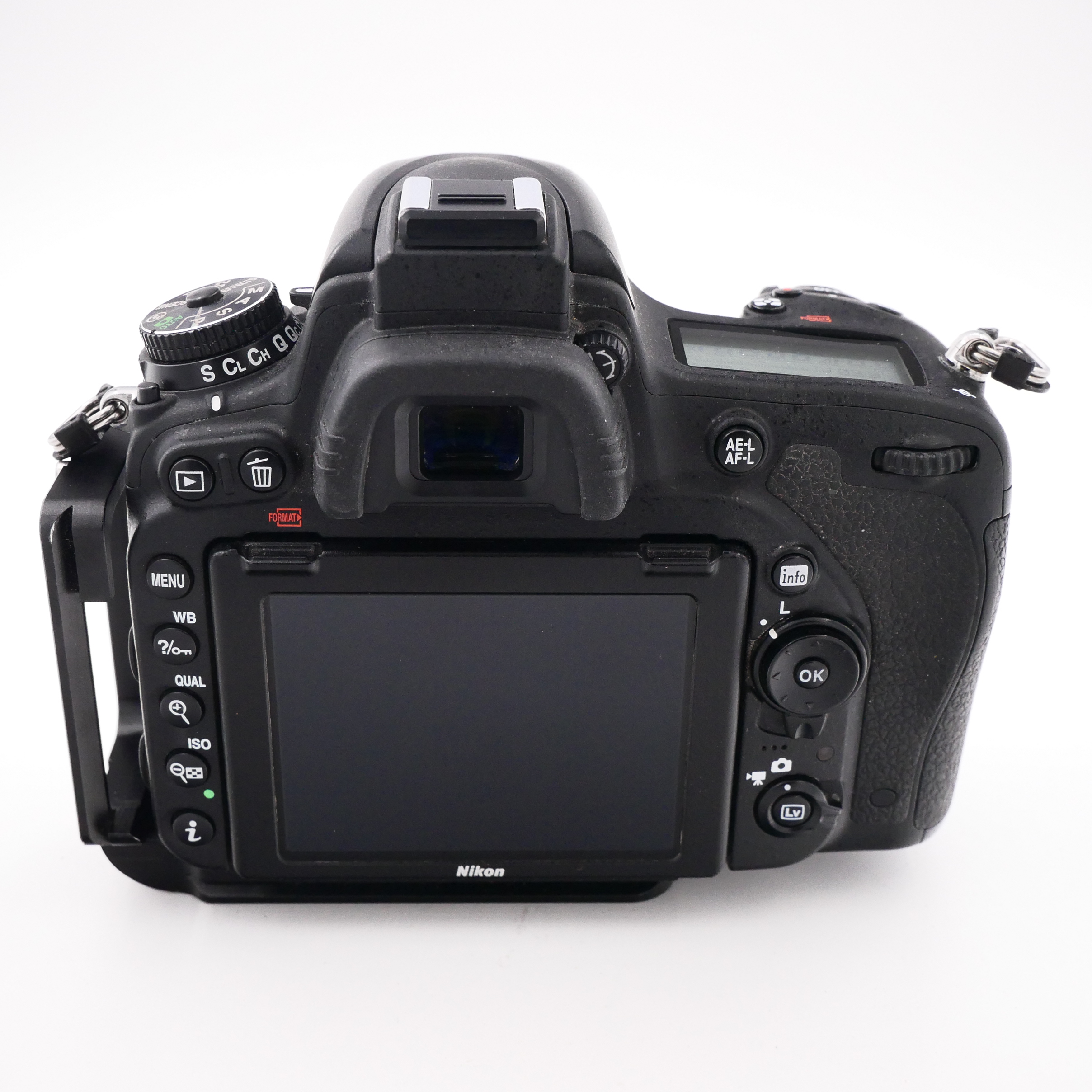 S-H-8CN74H_2.jpg - Nikon D750 Body + L-Bracket 17,800 Frames - Image 1