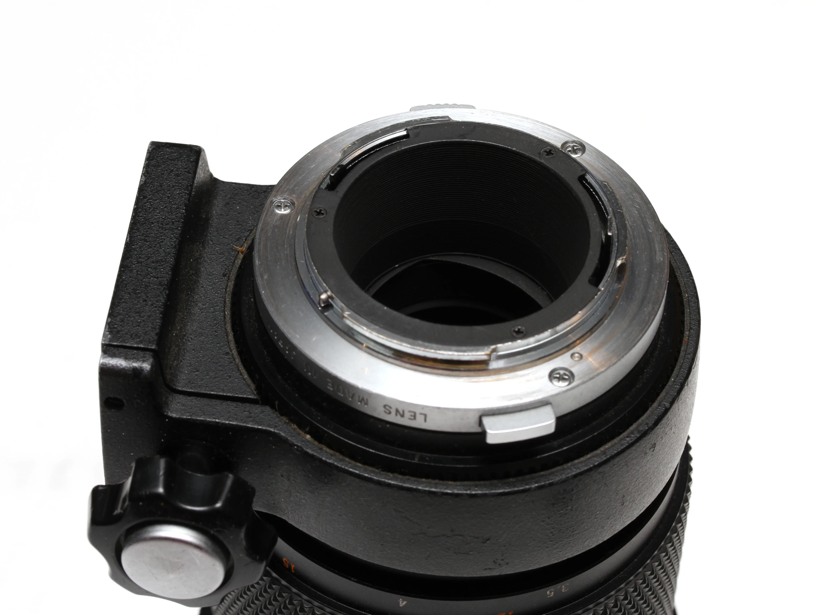 S-H-8UNT62_4.webp - Olympus MF 300mm f/4.5 F.Zuiko in OM Mount (was $395) - Image 2