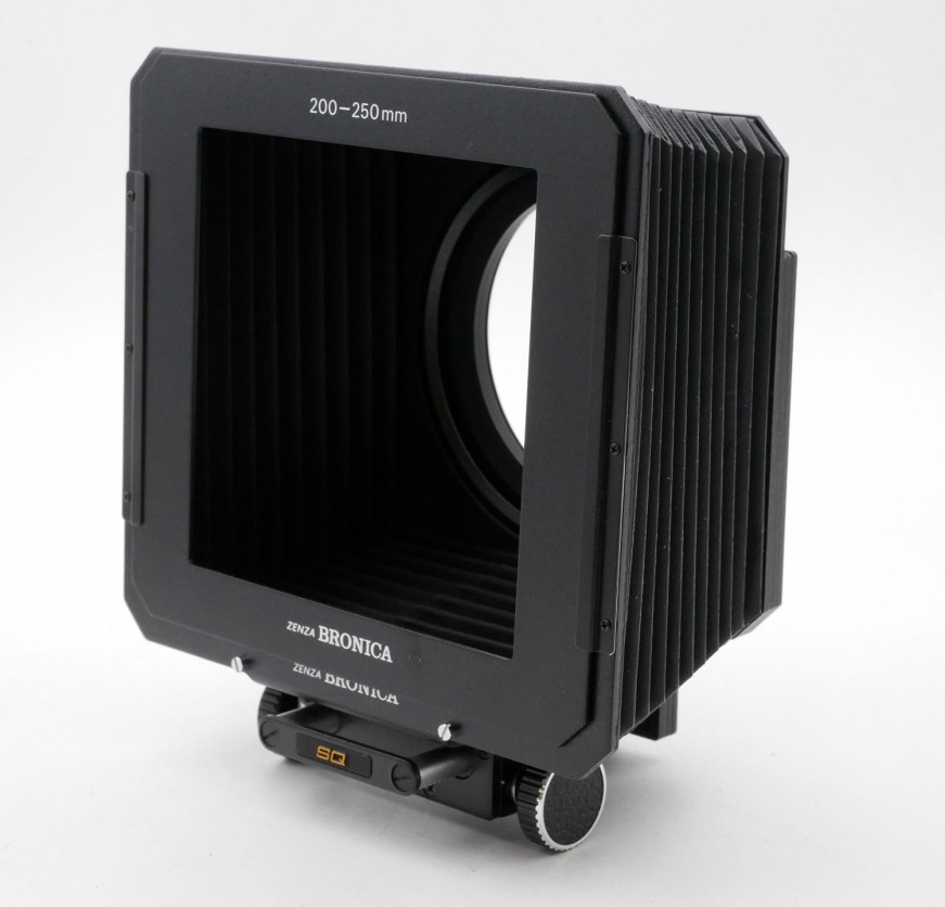 S-H-94D0C_3.jpg - Bronica SQ-Ai Professional Lens Hood S