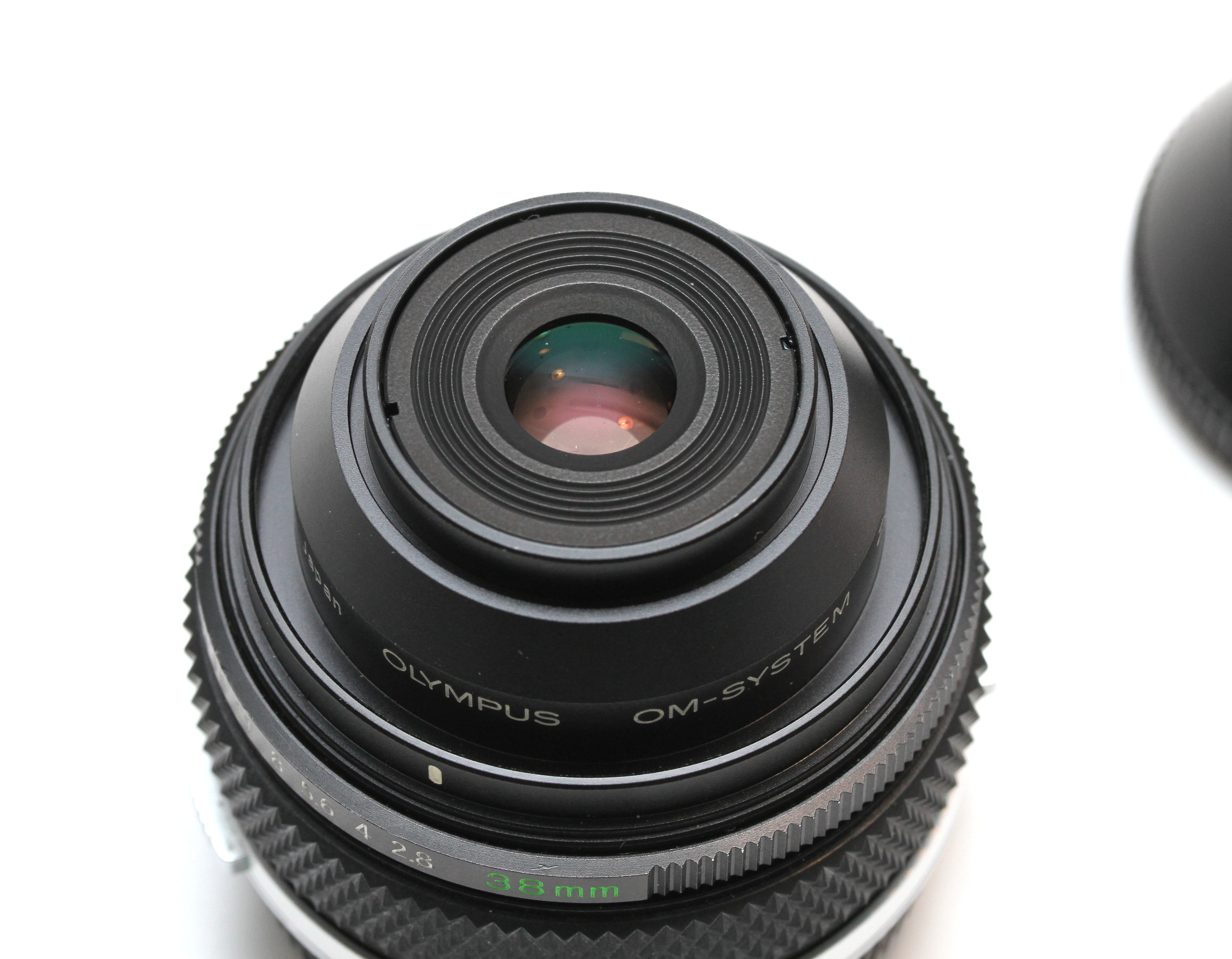 S-H-9A96VH_2.jpg - Olympus MF 38mm F/2.8 Zuiko Auto-Macro Lens in OM Mount - Image 1