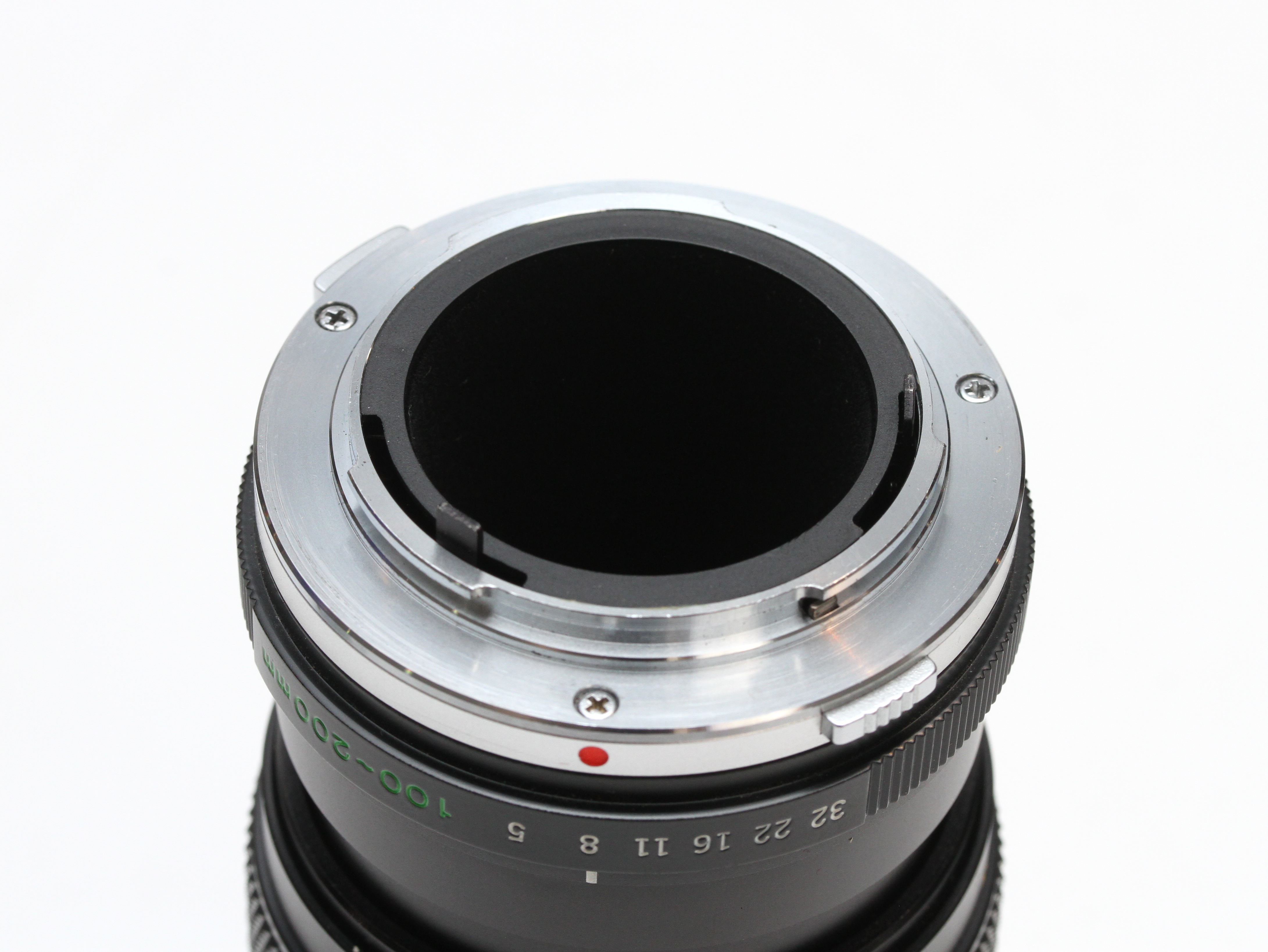 S-H-9D68AJ_3.jpg - Olympus MF 100-200mm F/5 Zuiko Auto-Zoom Lens in OM Mount - Image 2