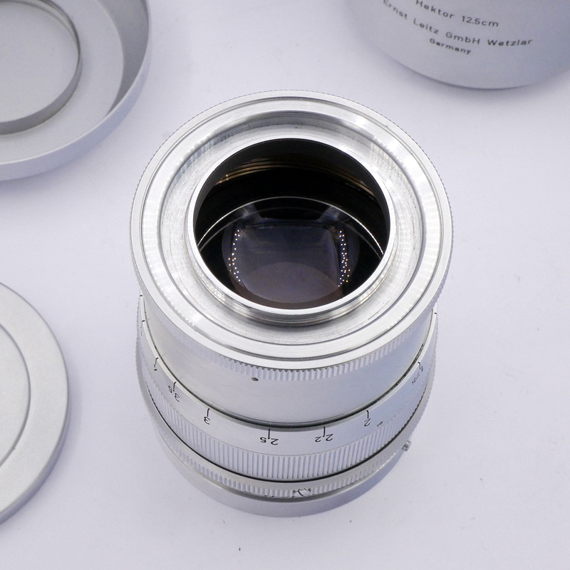 S-H-9HRNXK_5.jpg - Leitz MF 12.5cm F/2.5 Hektor Lens with Hood and Caps - Image 3