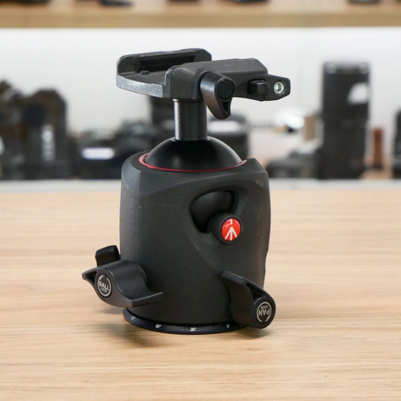 S-H-9HY4RW_2.jpg - Manfrotto MH057M0-Q5 Ball Head - Image 1