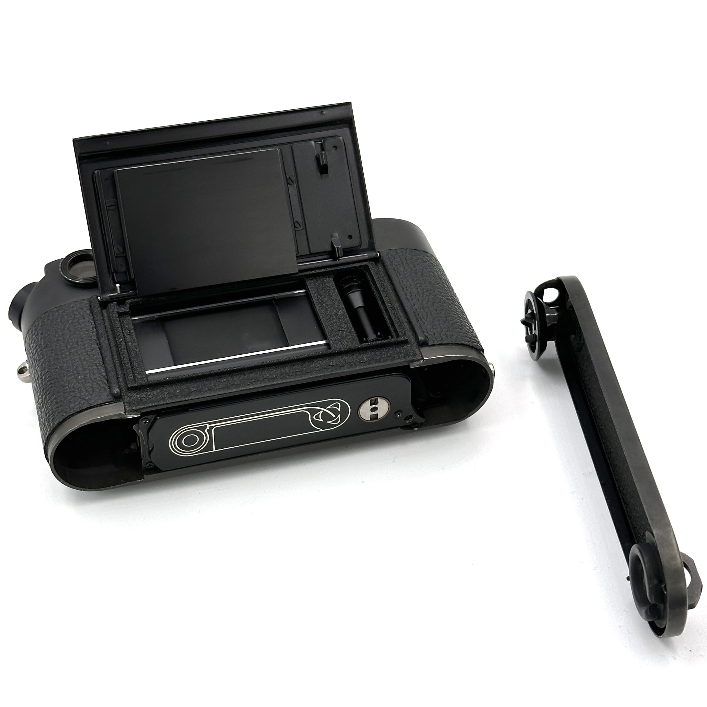 S-H-9USW8S_6.jpg - Leica Monochrom M246 with Leica Handgrip M and Finger Loop - Image 5