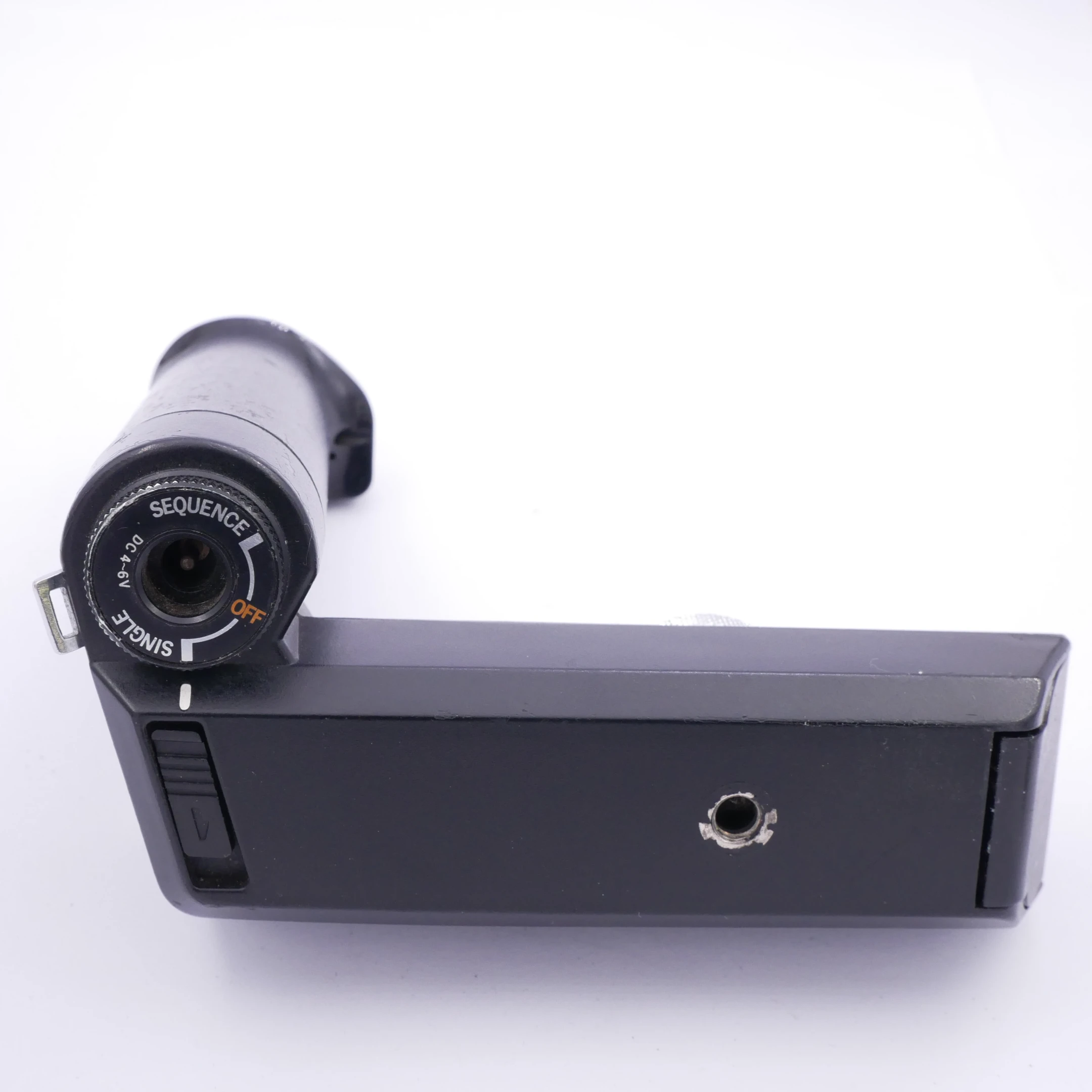 S-H-A3W6X5_3.webp - Olympus OM Winder 2  - Image 1