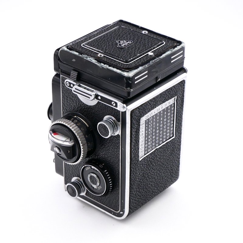 S-H-A4H856_3.jpg - Rolleiflex 3.5F Model 2 - Circa 1960 - Image 4