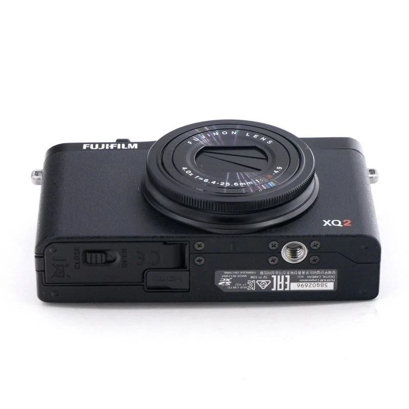 S-H-APUF3P_4.webp - Fujifilm XQ2 digital compact camera - Image 2