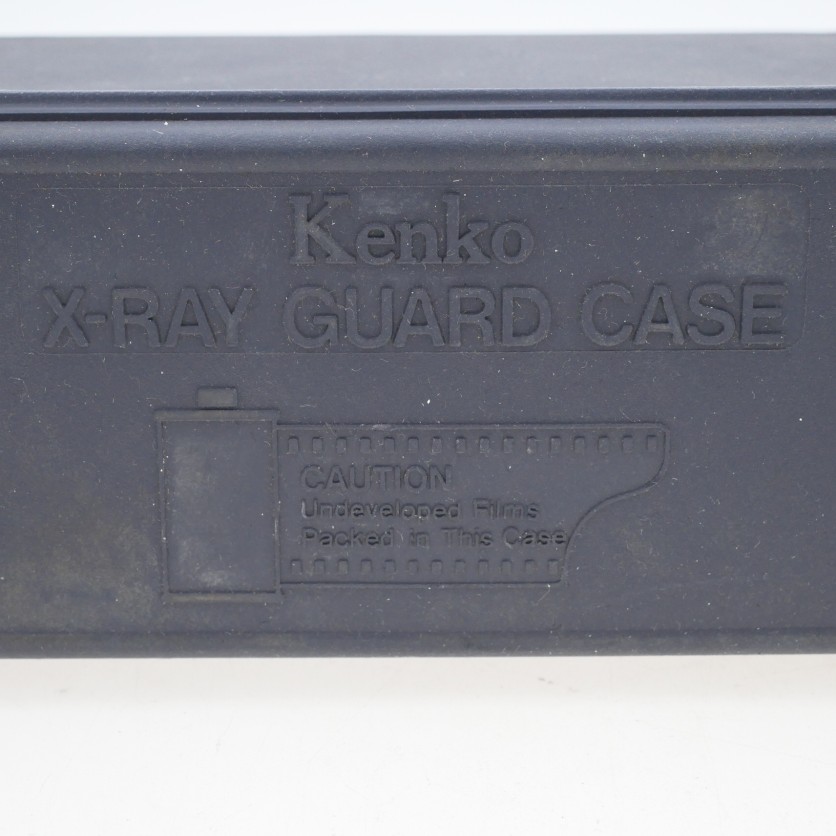 S-H-CDL45_2.jpg - Kenko X-Ray Guard Case.