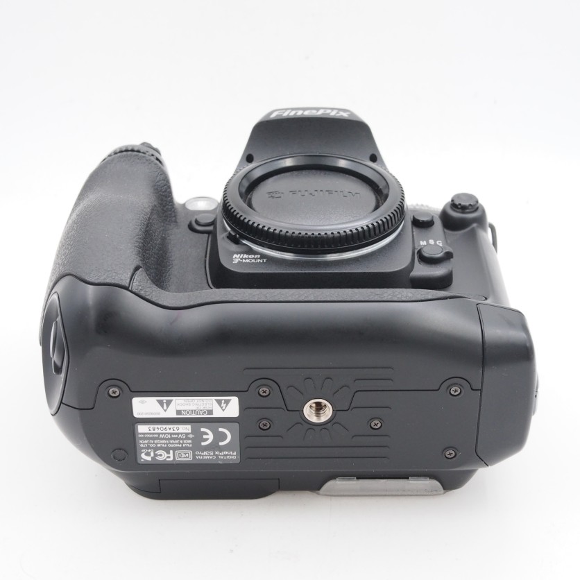 S-H-D7NMU6_5.jpg - Nikon MF 105mm F4.5 AIS UV-Nikkor Lens + 9 Filters and bonus Fujifilm S3pro UVIR Body to use it on!