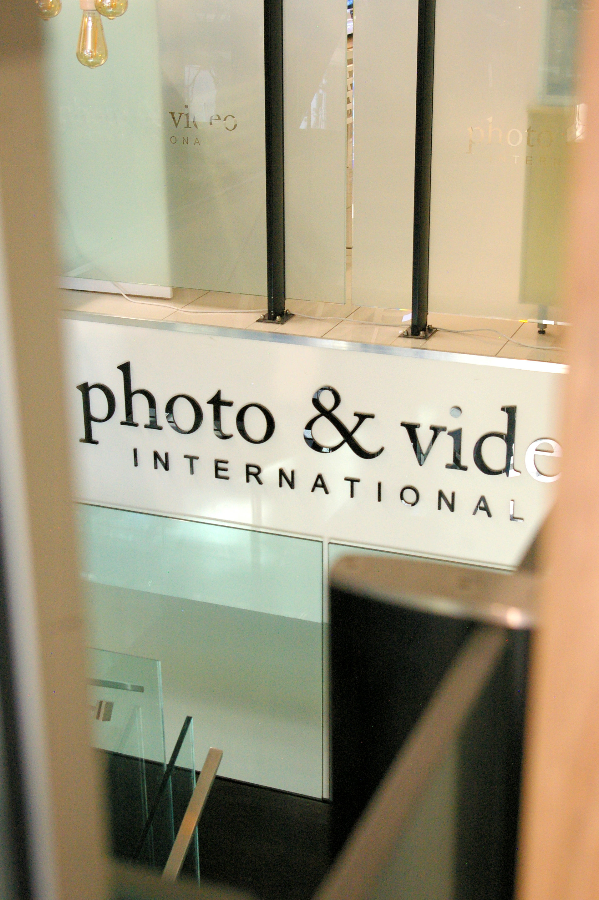 S-H-D86C4P_3.jpg - Pentax K100D Twin Kit - Image 7