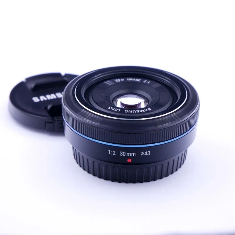 Best image for Samsung AF 30mm F2 NX Pancake Lens