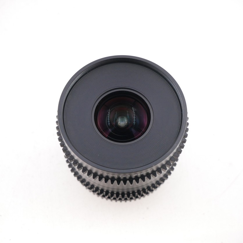 S-H-FFTUL8_2.jpg - Laowa 7.5mm T2.1 MF Lens for Micro 4/3rds