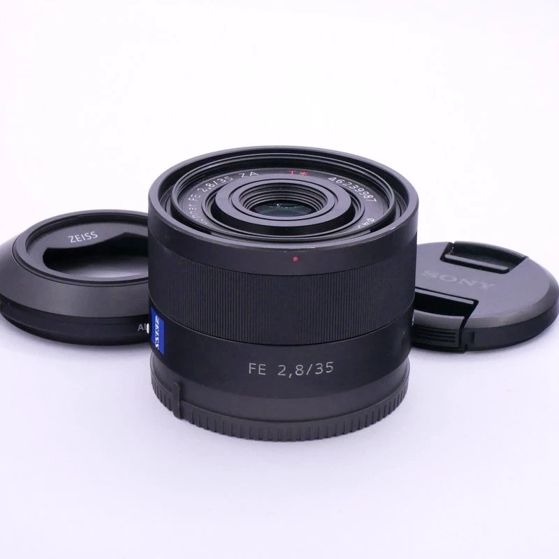 S-H-FSUYLX_1.webp - Zeiss AF 35mm F/2.8 ZA T* Sonnar Lens in Sony FE Mount (was $695) - Thumbnail