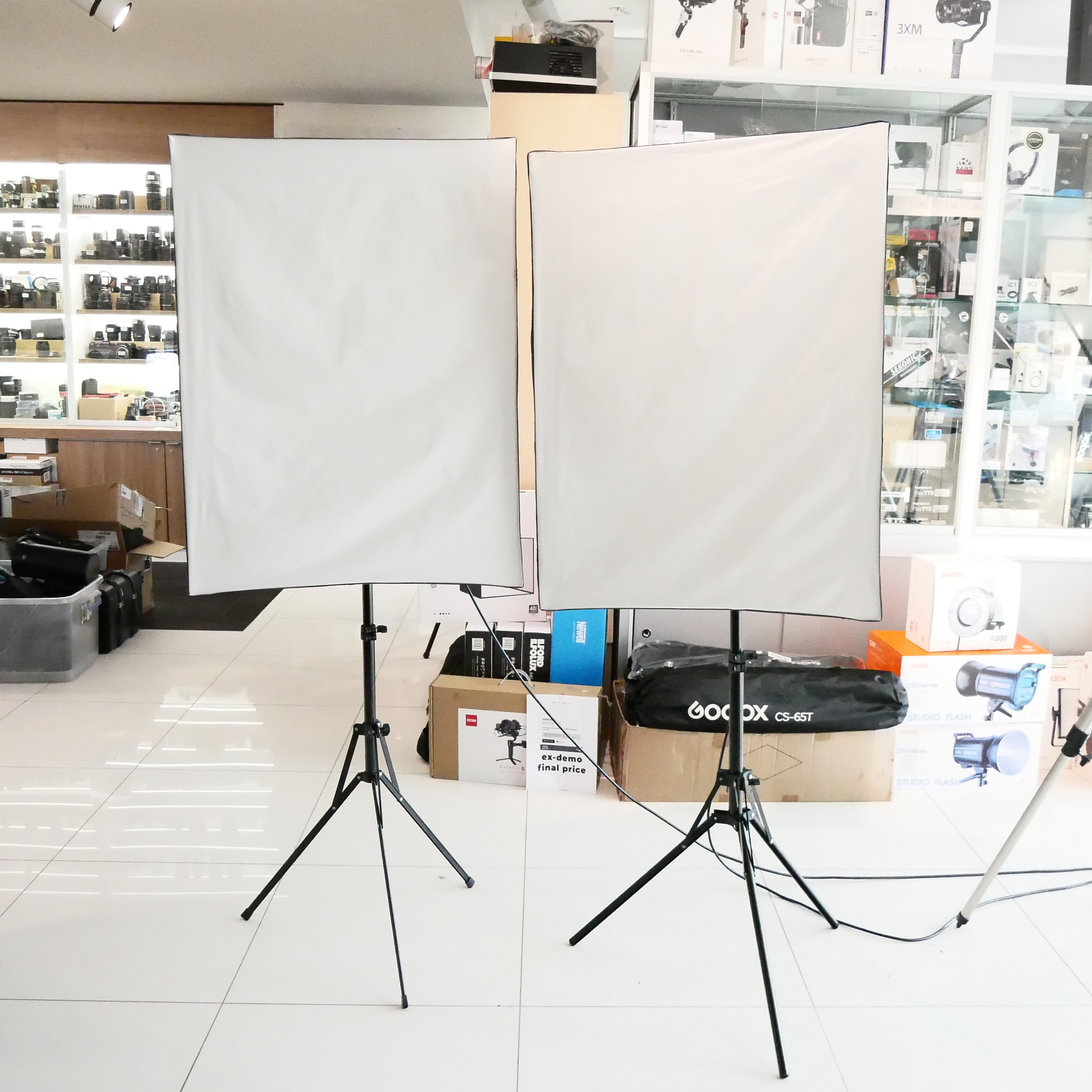 S-H-FW8WAD_2.jpg - Elinchrom D-Lite RX 2 Softbox To Go Set - Image 1
