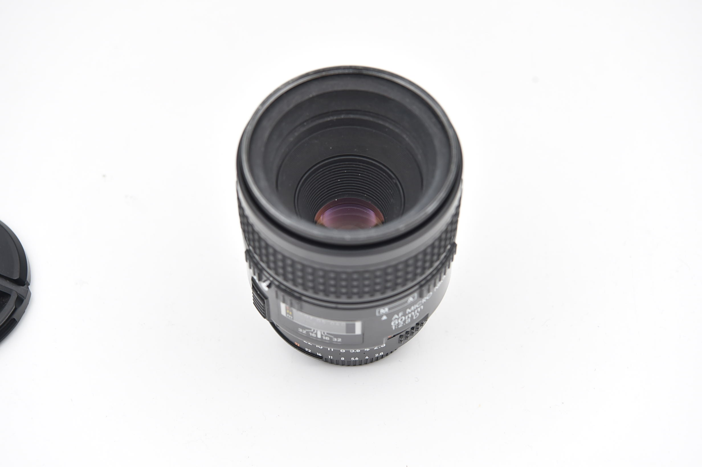 S-H-J6XFTA_2.jpg - Nikon AF60 mm Micro Nikkor F2.8 - Image 1