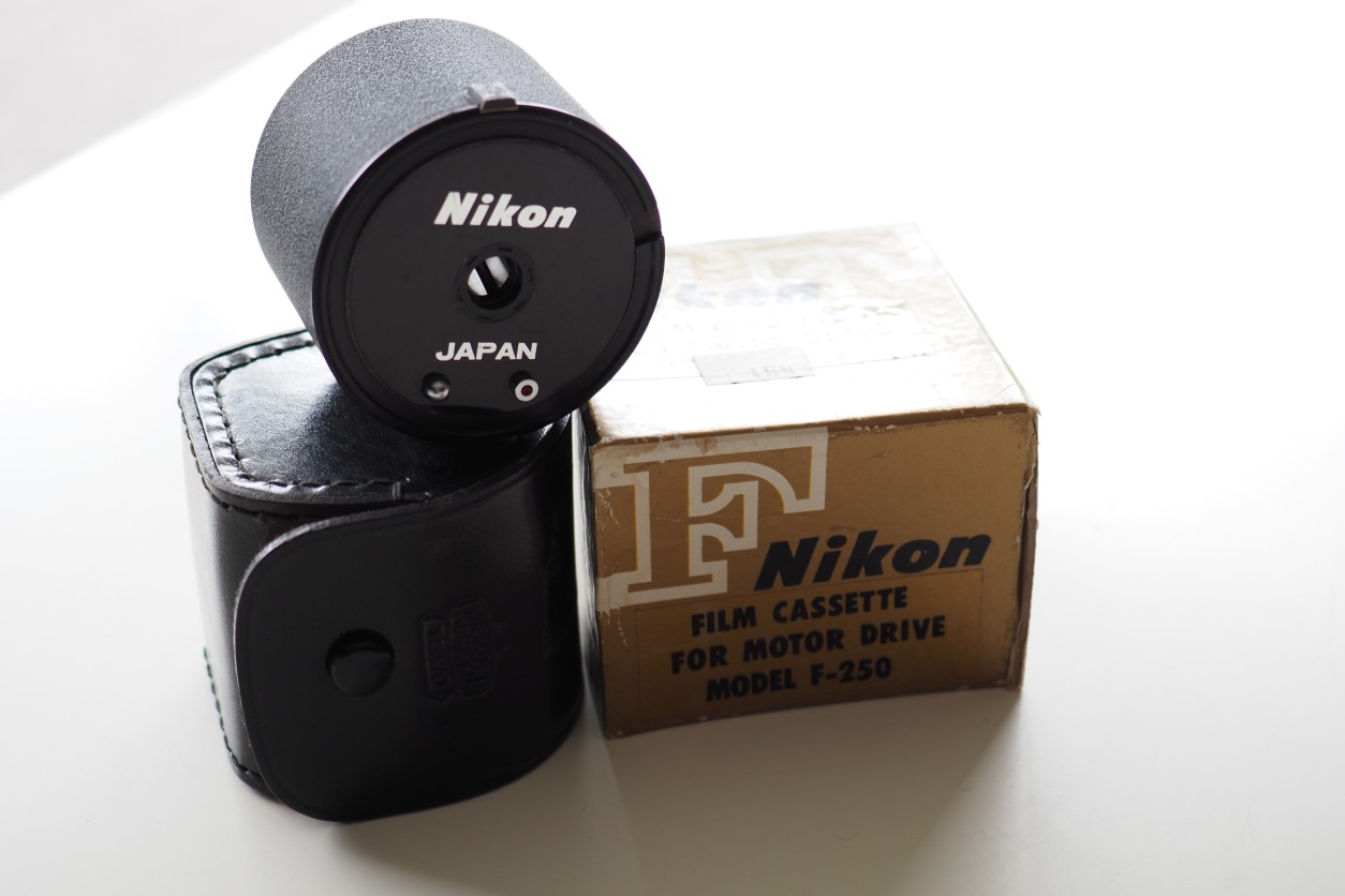 Nikon cassette for 250 shot back, Nikon F - Best Available Image