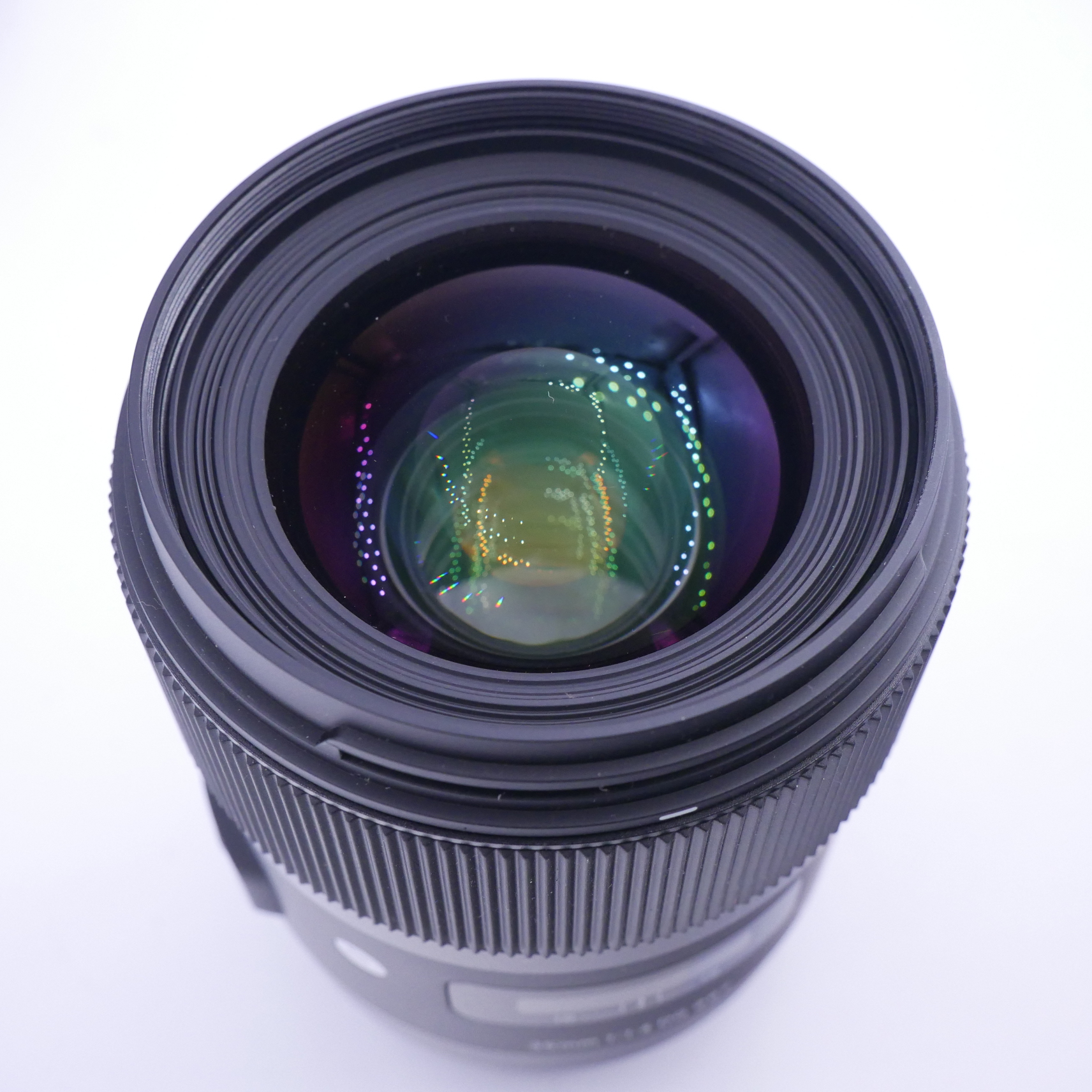 S-H-K2LYH2_2.jpg - Sigma 35mm F1.4 Art Lens for Canon EF-Mount - Image 1