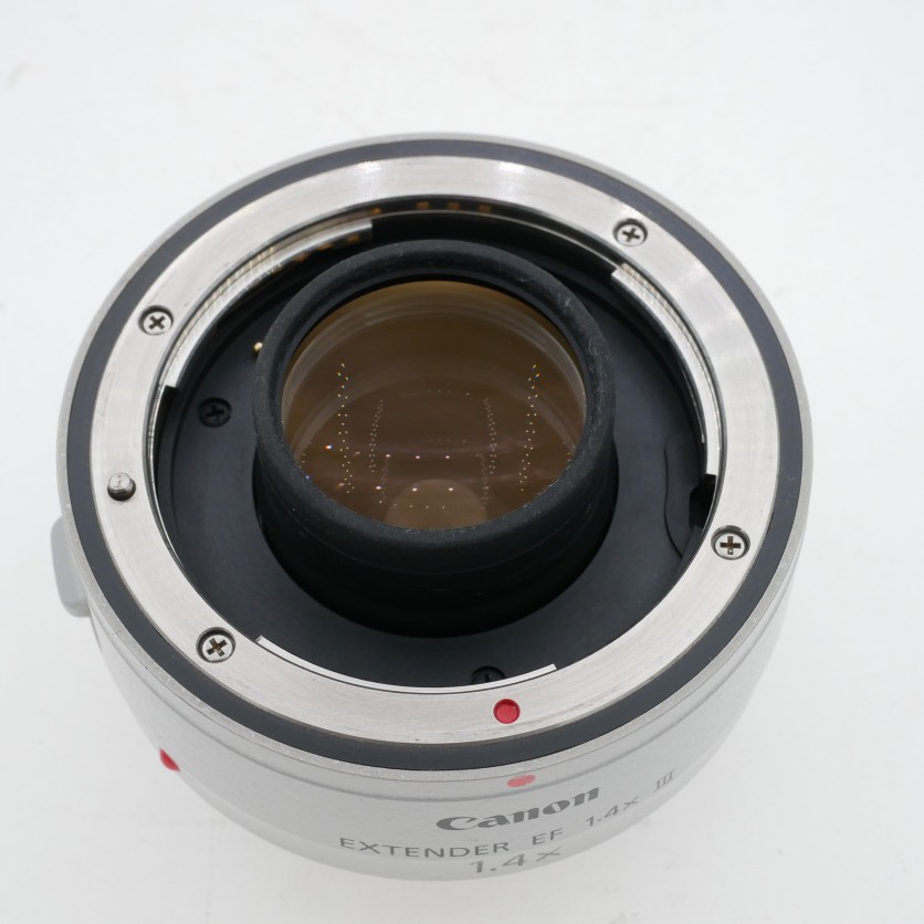S-H-L7J8HR_2.jpg - Canon EF Extender 1.4x III
