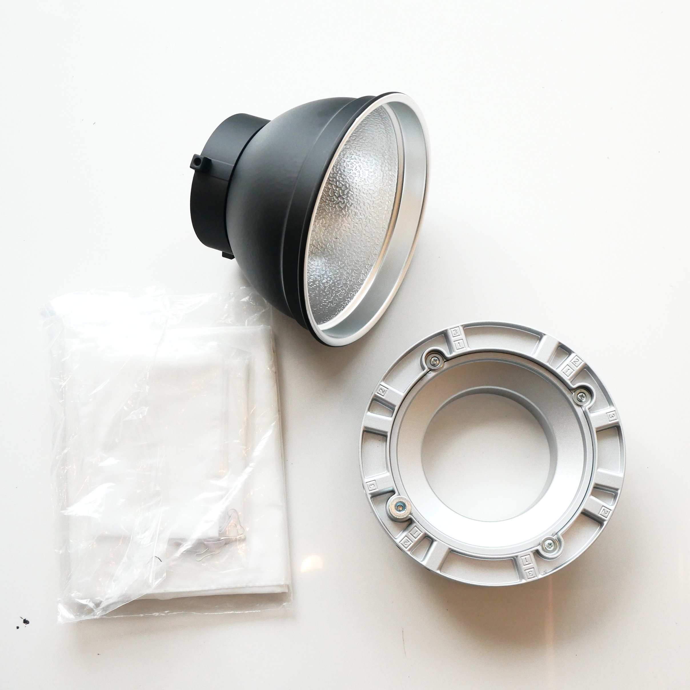 S-H-LD6HHU_4.jpg - Godox MS300-V LIght Kit - Image 3
