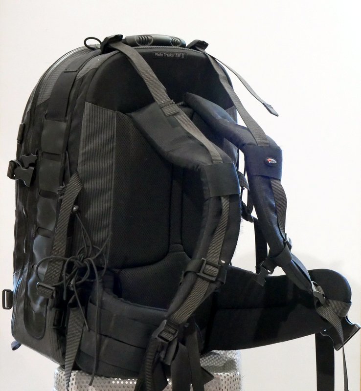 S-H-MJWRTE_2.jpg - Lowepro Photo Trekker AW II Camera Backpack - Image 1