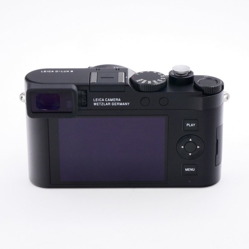 S-H-MYKHXR_2.jpg - Leica D-Lux 8 + HandGrip + Automatic Lens Cap  - Image 1