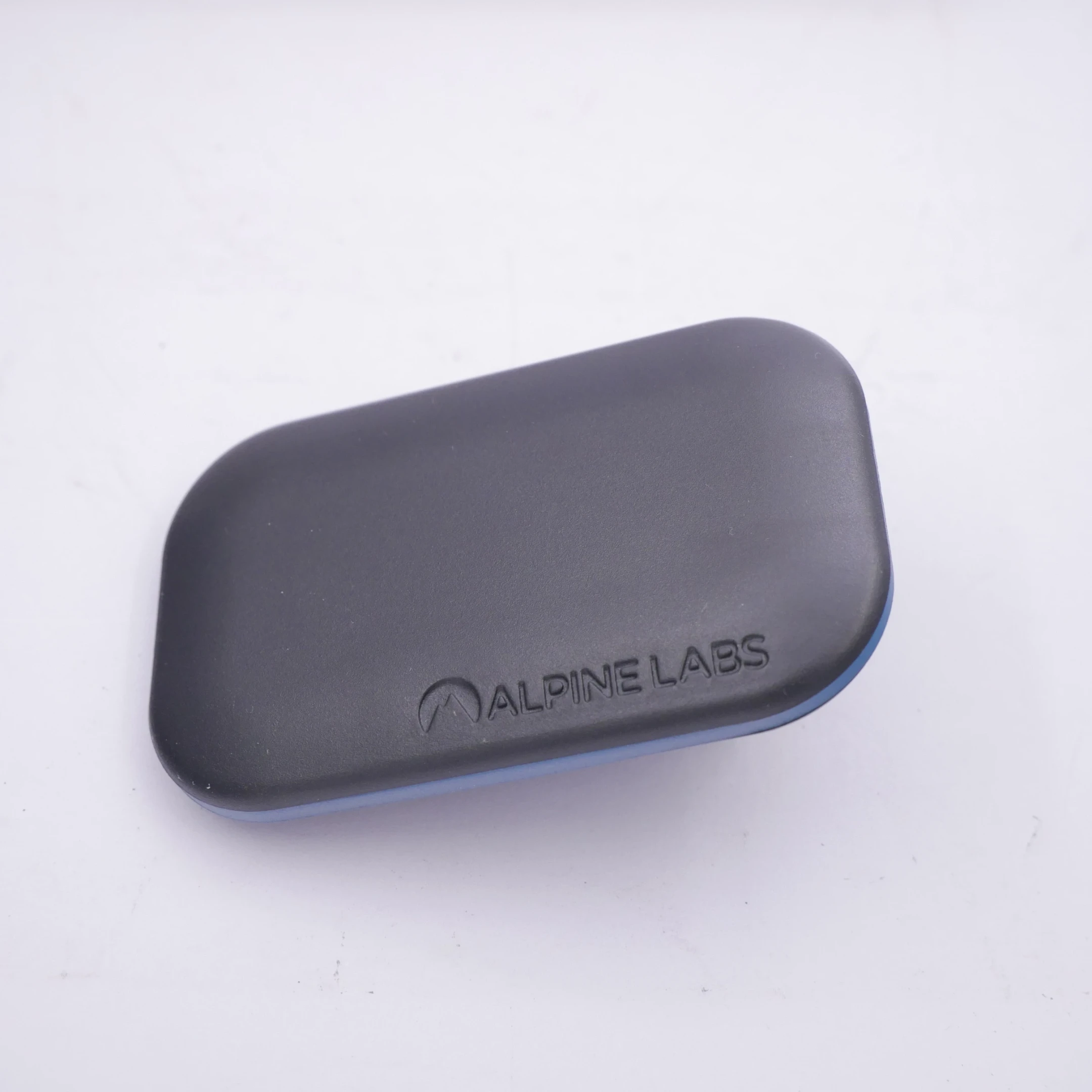 S-H-NK76YP_2.webp - Alpine Labs Pulse Bluetooth Camera Remote - Image 2