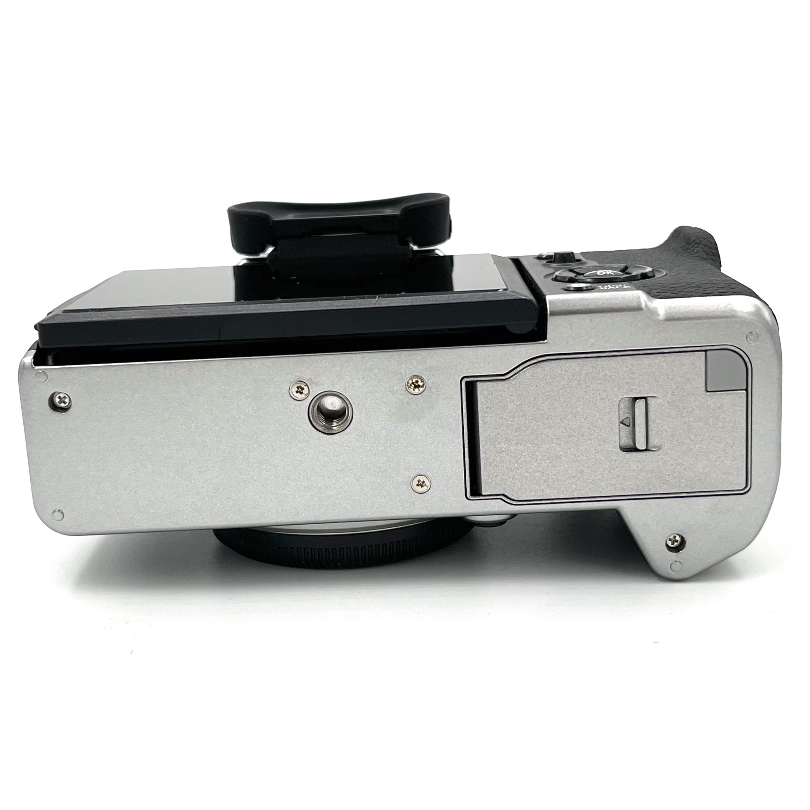 S-H-NMPYXE_4.jpeg - Fujifilm X-T5 Body Silver - Image 4