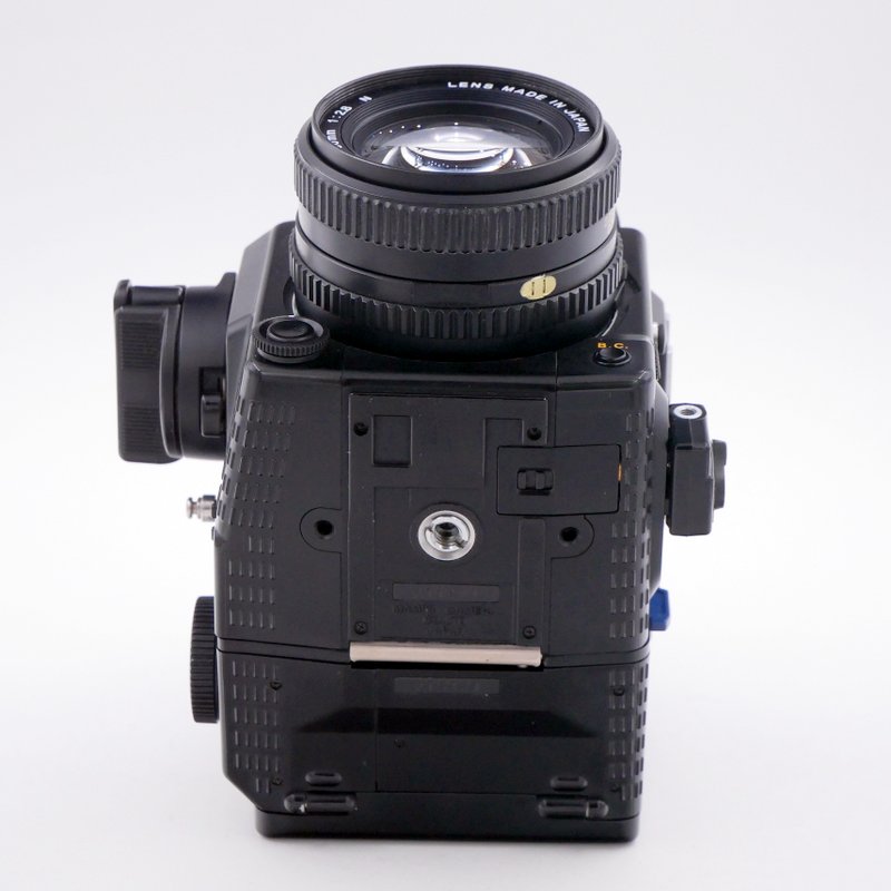 S-H-NYYDR8_4.jpg - Mamiya M645 Super + 80mm F/2.8 + AE Prism Finder + 120 Back - Image 3