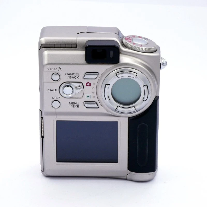 S-H-P7MP37_2.webp - Leica Digilux 4.3  - Image 1