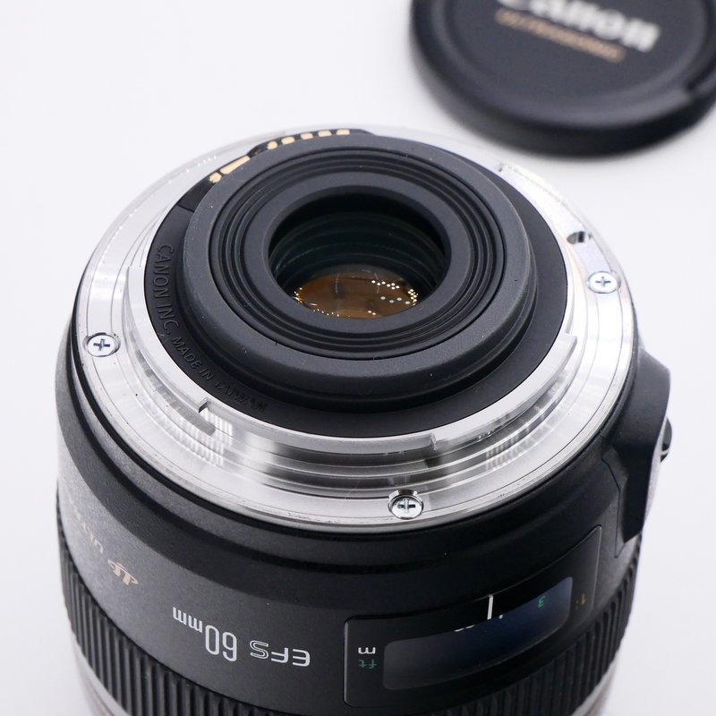 S-H-PYKH3S_3.jpg - Canon EF-S 60mm F/2.8 USM Macro Lens - Image 2