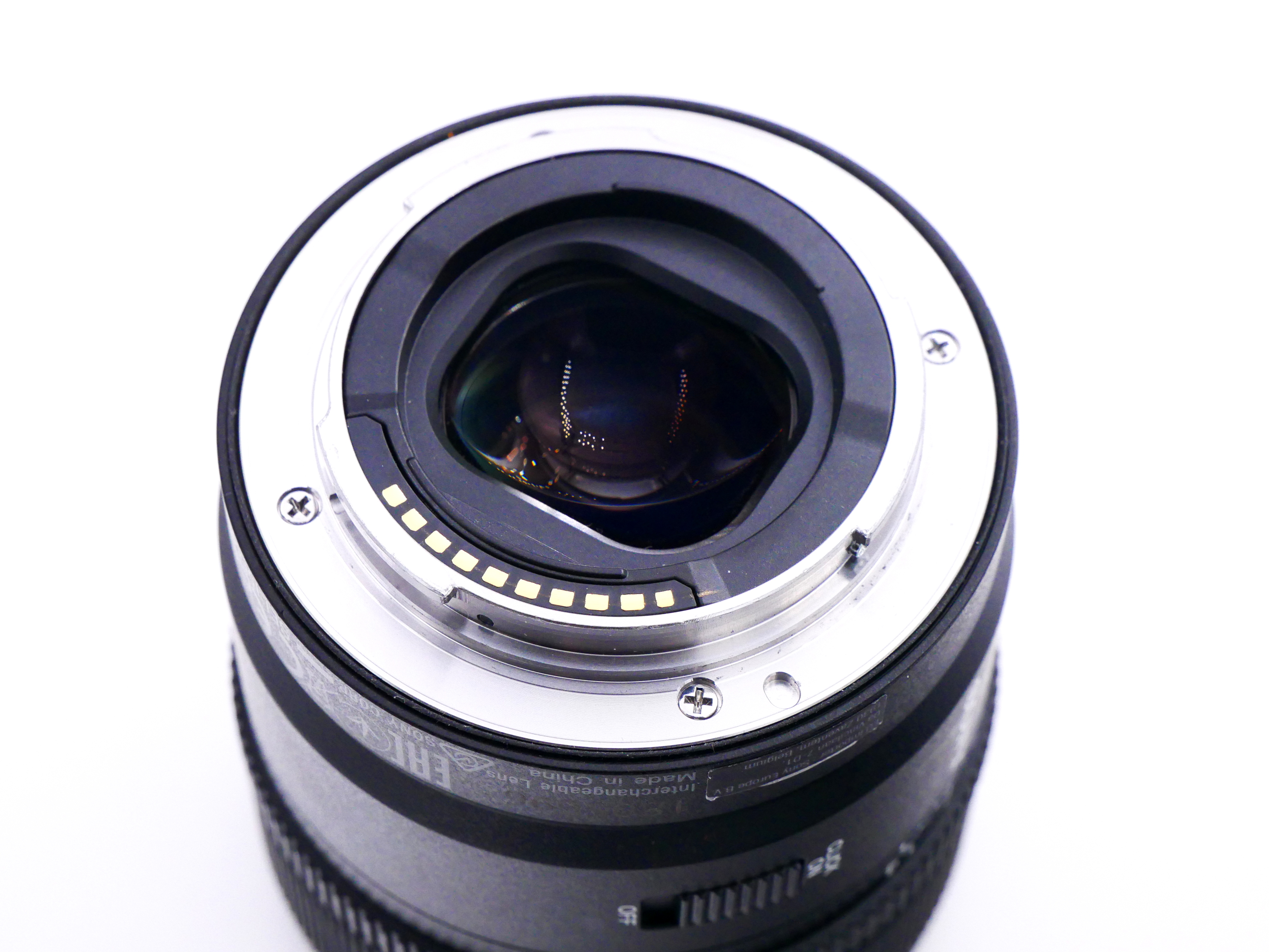 S-H-R6UENS_3.jpg - Sony E 15mm F1.4 G Lens - Image 2