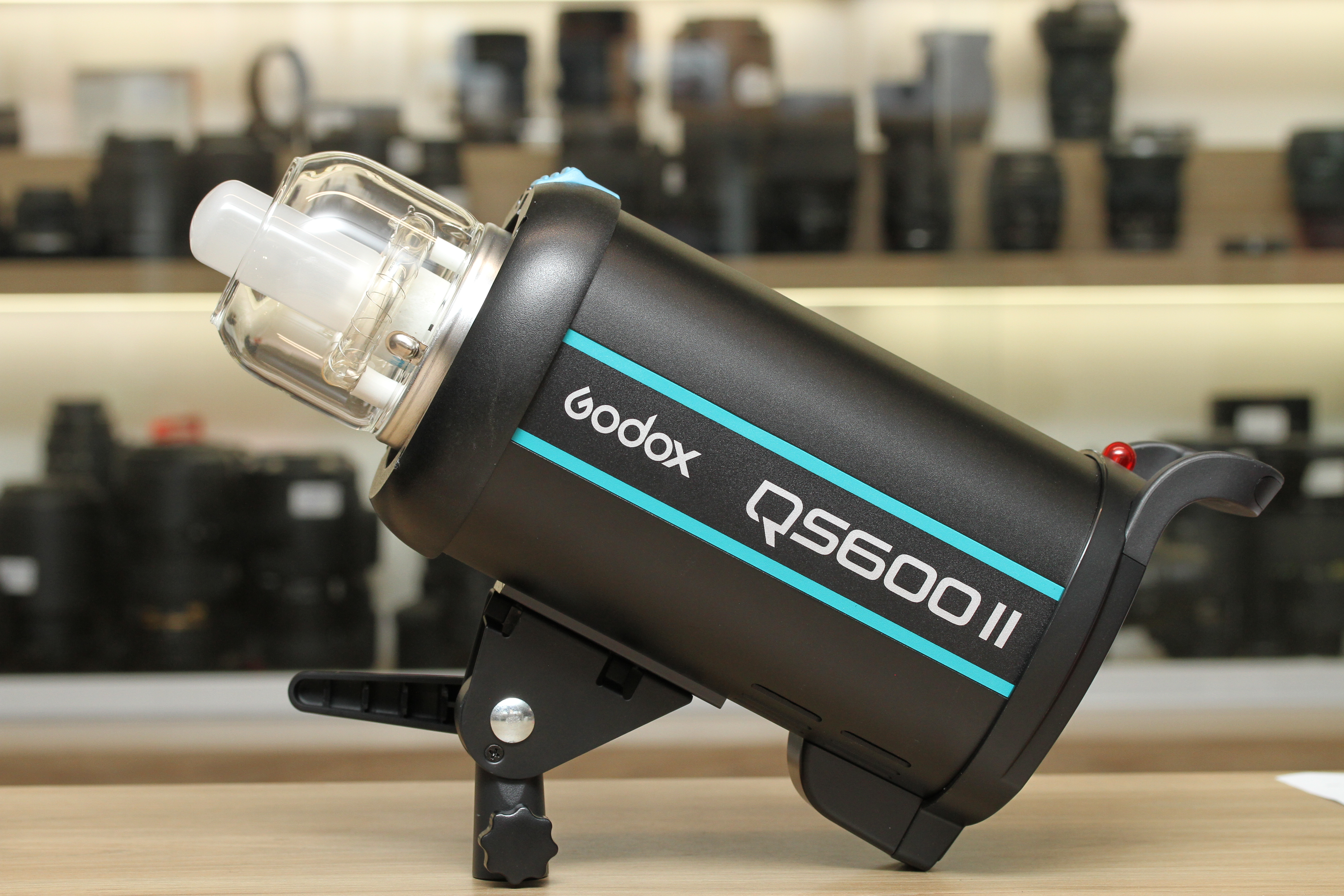 Best image for Godox QS600 II Light