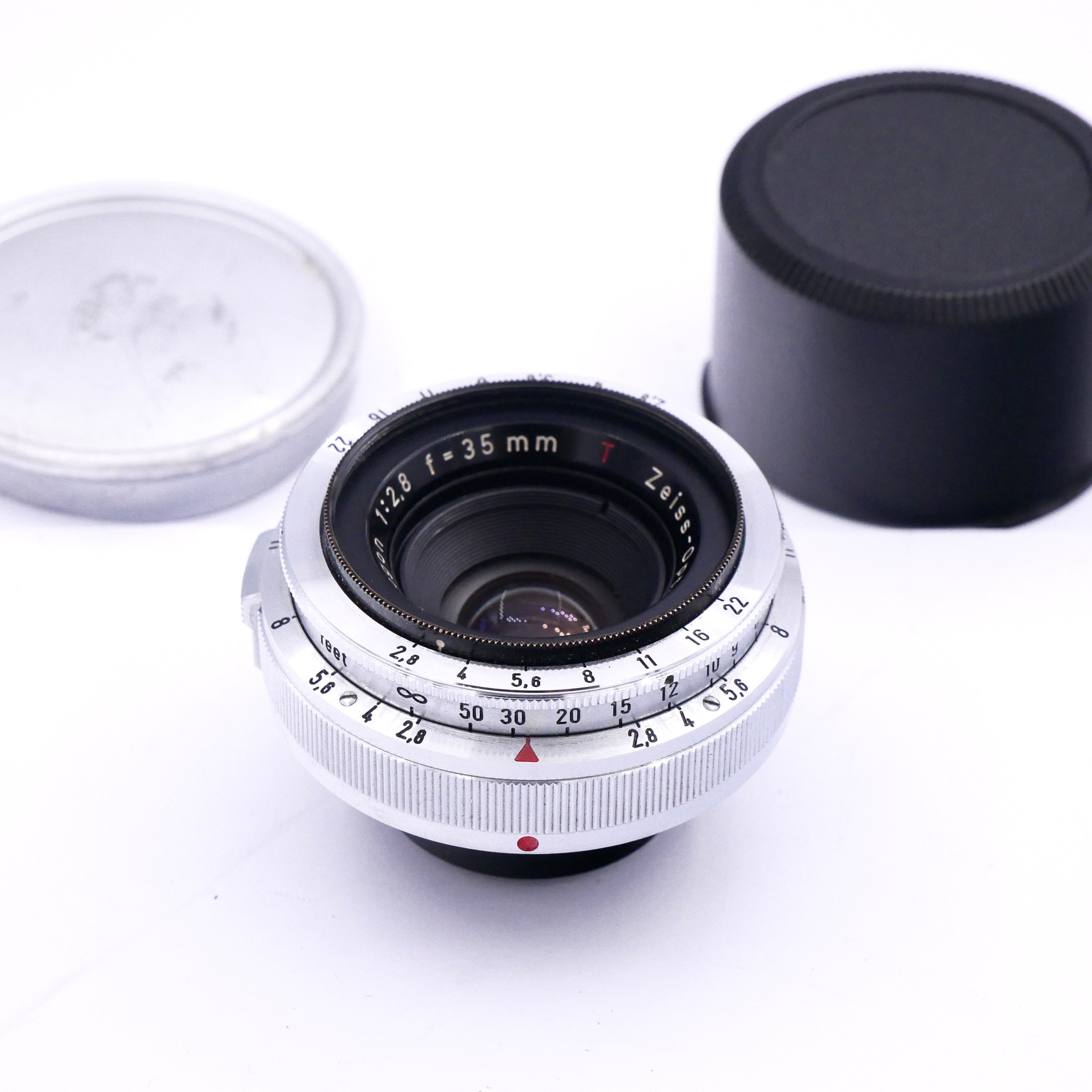 Zeiss Biogon 35mm f2.8 Lens in Contax mount