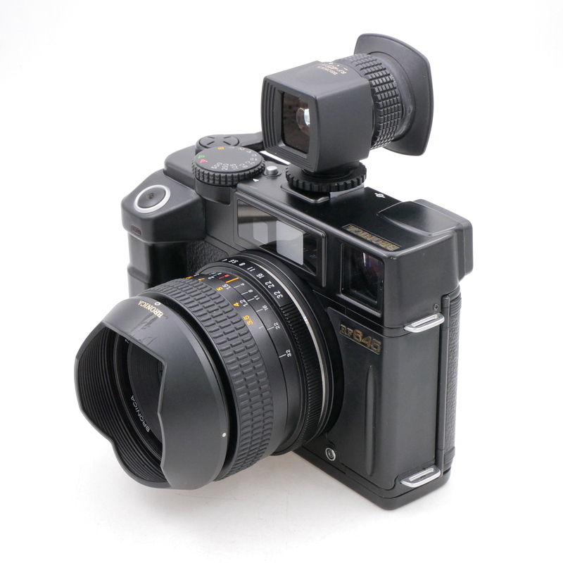 S-H-T8HX3X_3.jpg - Bronica RF645 + 45mm F4 + External Finder + 65mm F4