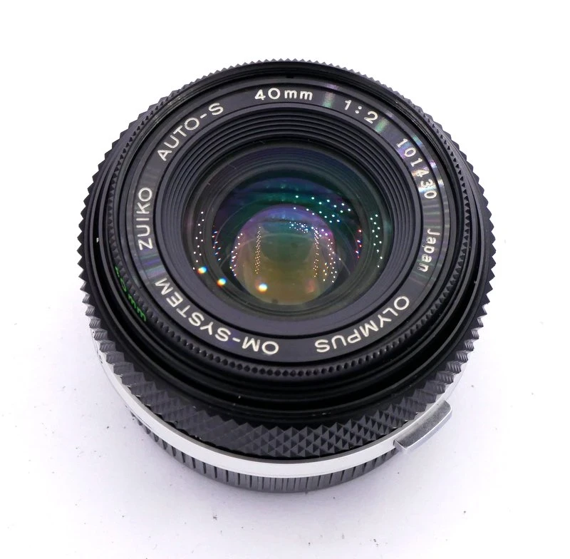 S-H-TSCEE3_2.webp - Olympus MF 40mm F/2 Zuiko Lens in OM Mount - Image 2