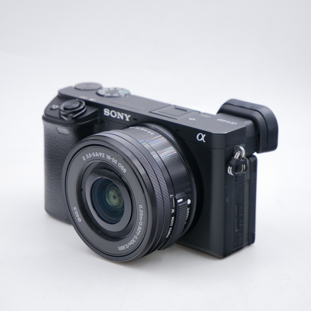 Sony A6400 + 16-50mm F/3.5-5.6 OSS - 14K Frames