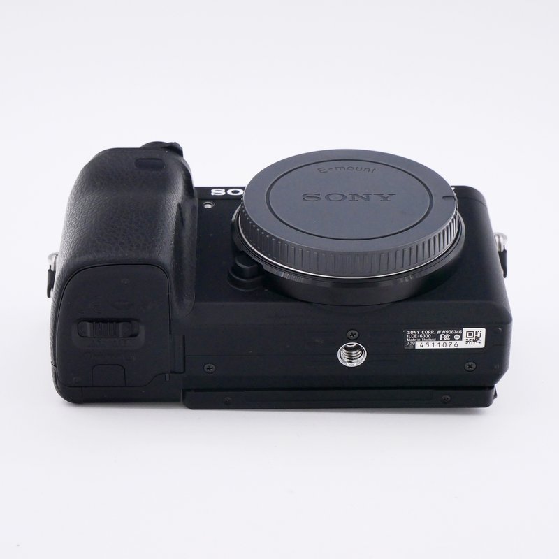 S-H-U63T7V_4.jpg - Sony A6300 Body - Sub 2K Frames! - Image 2