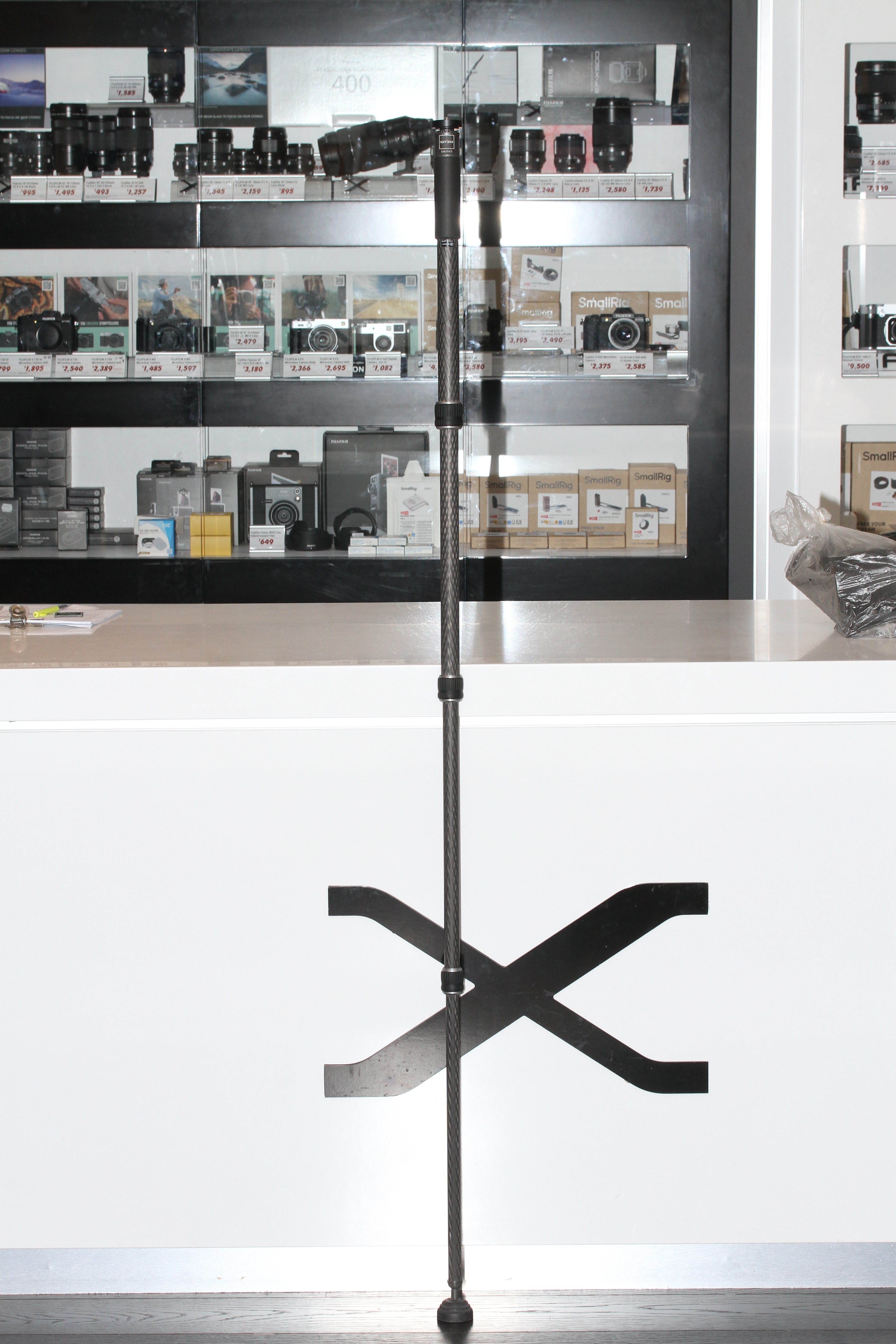 S-H-V6PXWF_2.jpg - Gitzo GM2542 Carbon Fiber Monopod  - Image 1