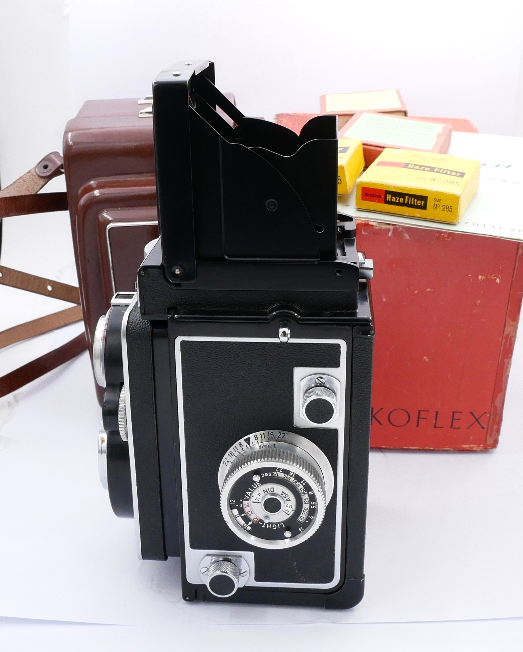 S-H-V9XSUR_4.jpg - Zeiss Ikoflex Favorit - Image 1