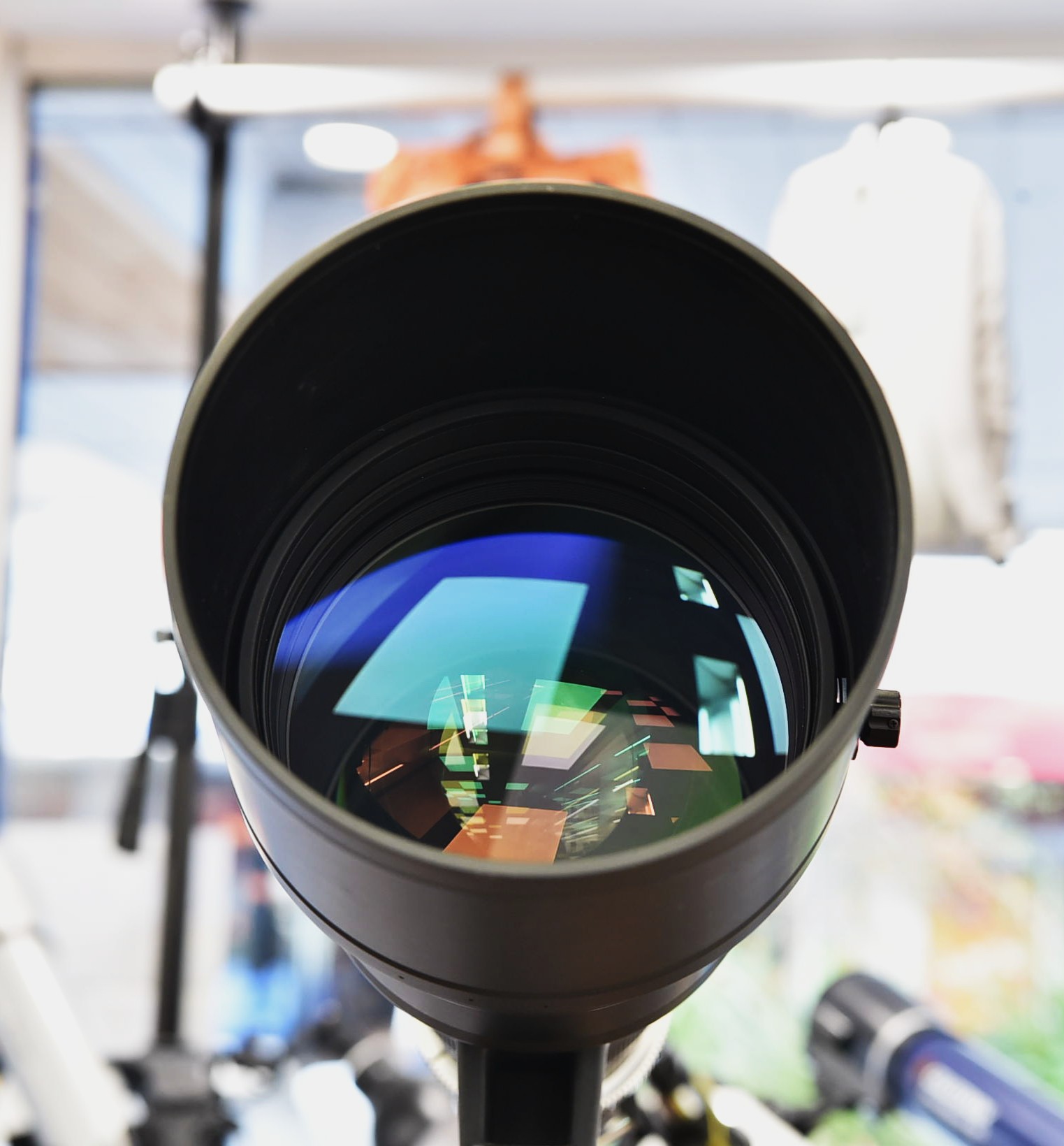 S-H-VDHNV7_3.jpg - Sigma 300-800mm F5.6 APO EX DG (Canon EF) - Image 2