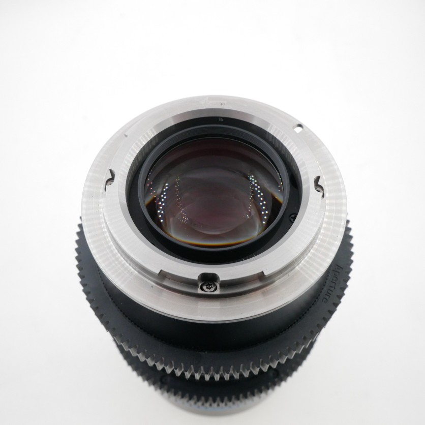 S-H-VLLSAV_3.jpg - Sirui MF 35mm F/1.8 Anamorphic 1.33x Cine Lens for RF Mount - Super 35 Covering  (was $795) - Image 2