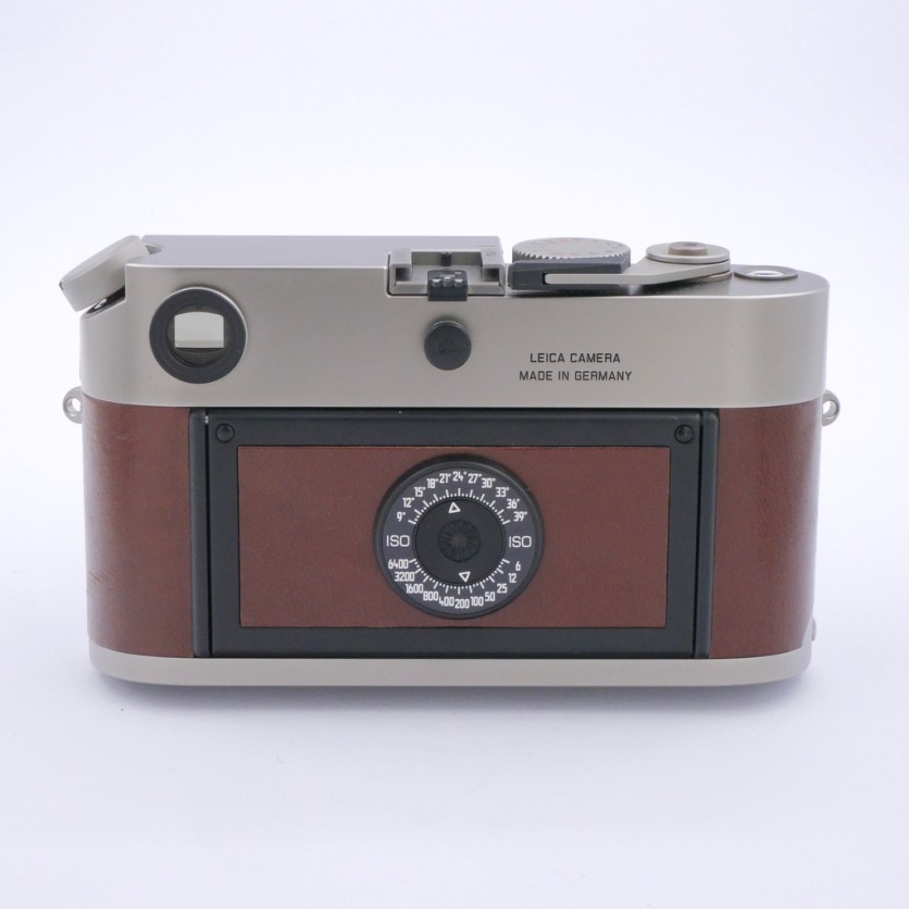 S-H-VPPVU7_3.jpg - Leica M6 TTL 0,72 + 50mm F/2 Summicron-M Titanium model 10435 - Image 4