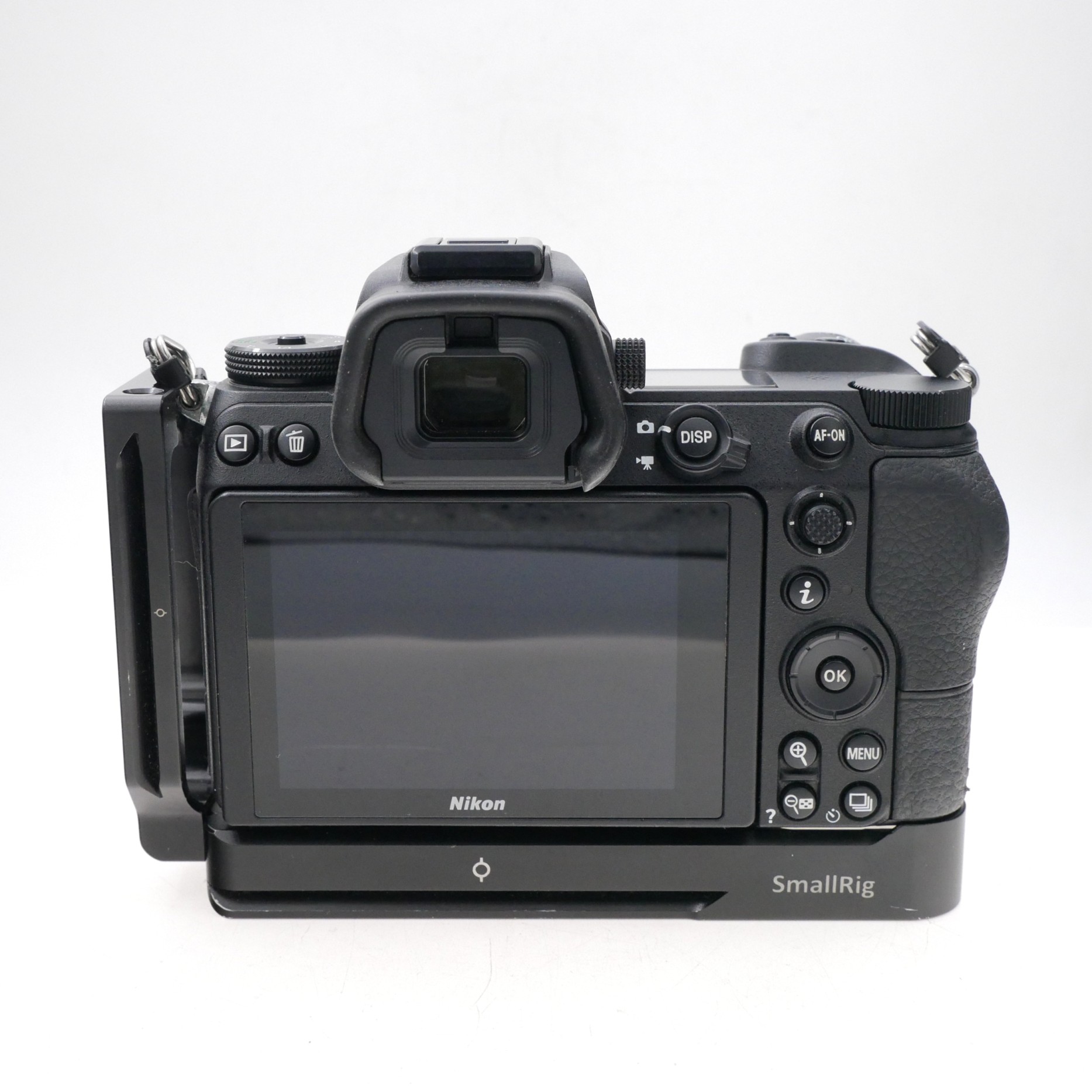 S-H-WXEVU9_2.jpg - Nikon Z7 Body Only 36,105 Frames